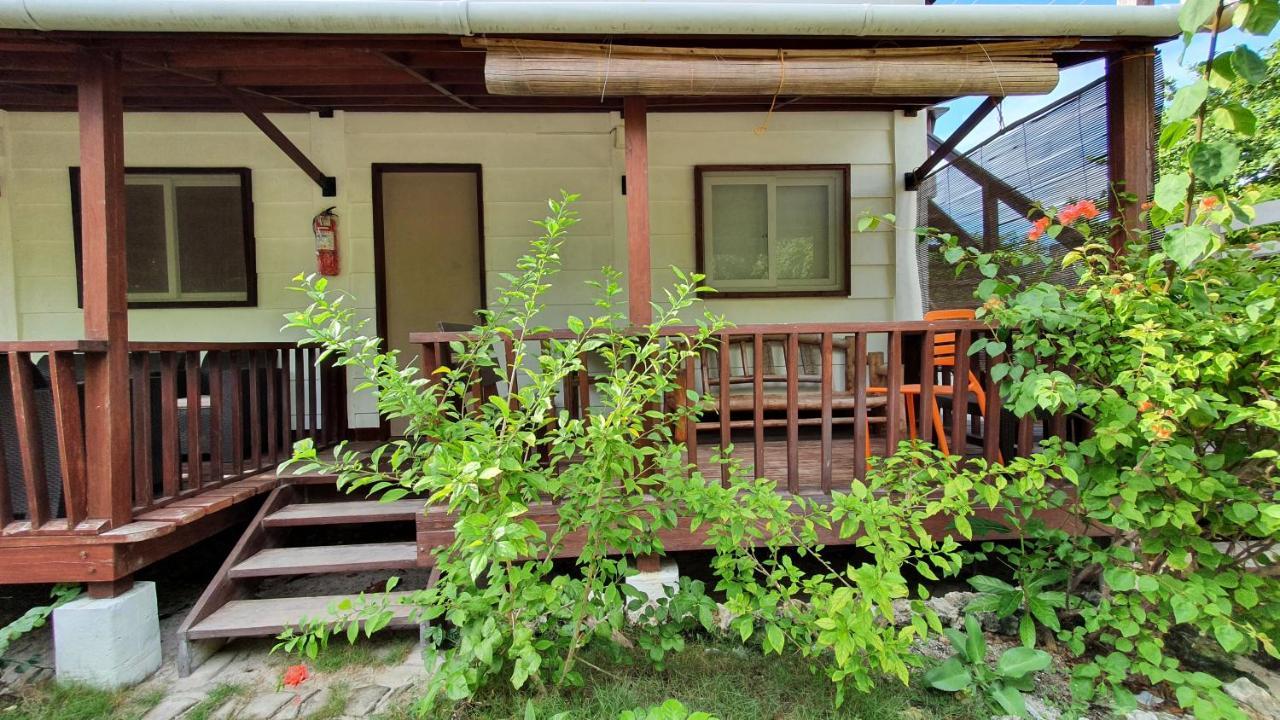 Threshershack Inn Logon Luaran gambar